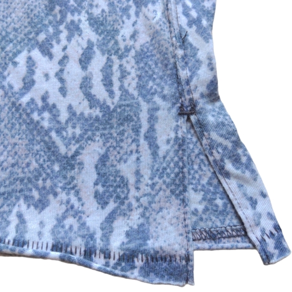 Free People Snake Print Tee-Shirt Size Extra Small - Picture 2 of 4